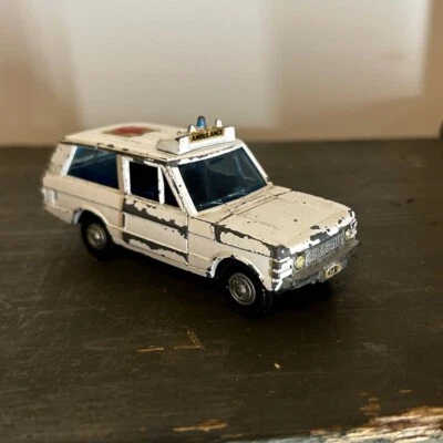 Dinky Toys RANGE ROVER AMBULANCE  Vintage Range Rover Ambulance - Image 1 of 4