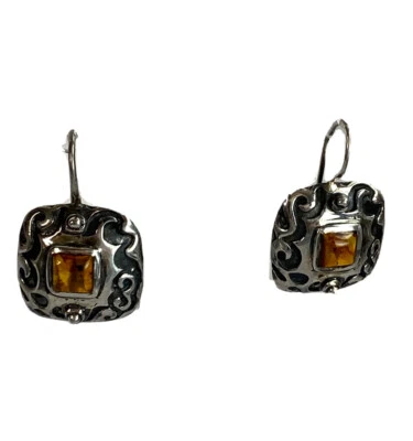 Silpada 925 Sterling Silver Square Amber Etched Scroll Wire Earrings 7/8” - Imagem 1 de 4