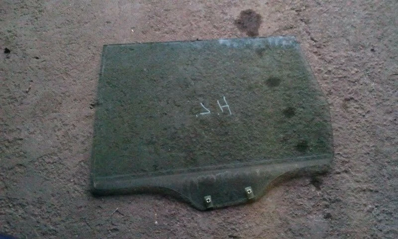 Mitsubishi Space Star DI-D HP DG0 door window side window glass rear left - Image 1 of 1