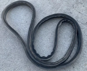 2005 2006 2007 2008 2009 Ford Mustang Trunk Lid  Weatherstrip Gasket OEM Used - Picture 1 of 4