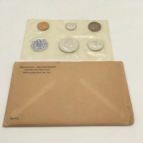 1961 Official U.S. Mint Set Original 5 Coins Philadelphia Mint Uncirculated Cover