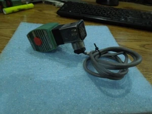 Asco / Red-Hat Model: SU8262H006V Valve with Solenoid - Picture 1 of 2