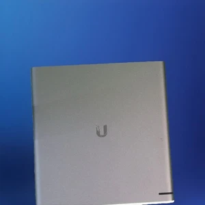 Ubiquiti UniFi Cloud Key Gen2 Plus with 256GB SSD - Picture 1 of 7