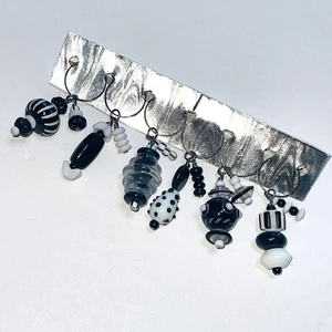 Wine Glass Charms Drink Markers Glass Beads Black White 6 Piece Dangle Party - Picture 1 of 10