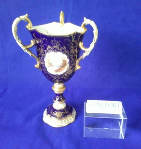 COALPORT DREIGRIFFIGE VASE UM 1900 - SIGNIERT E.O. KUGEL - WEISSDORNGLEN - Bild 1 von 9