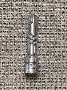 BLUE POINT BLPEXTK383, 3/8" DRIVE, 3" EXTENSION, KNURLED *LOCKING FRICTION BALL* - Picture 1 of 10