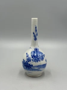 Antique 19th c Chinese Blue and White Botanical Porcelain Vase 6 '' - Picture 1 of 10