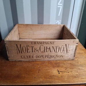 Antique/Vintage Moet and Chandon Cuvee Dom Perignon wooden crate Original. EMPTY - Foto 1 di 14