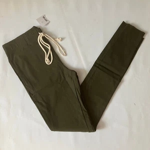 NEU EPTM SKINNY PASSFORM STRETCH KORDELZUG BREAKBEAT TRACKHOSE GRÖSSE L OLIVGRÜN - Bild 1 von 4