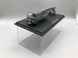 Modellautos 1:43 Schuco VW Bus T2a mit Anhänger Deutsche Bundespost mit Vitrine - Bild 1 von 11