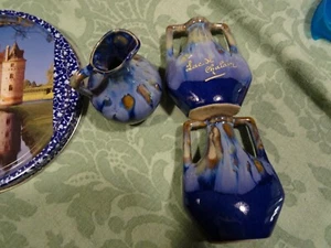 lot===== 3soliflores porcelaine bleue et boite fer bleue rangements divers  - Picture 1 of 6