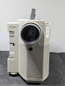 Projecteur LCD Sharp XV-330H - Fonctionne, signes d'utilisation, sans accessoires - Photo 1/13