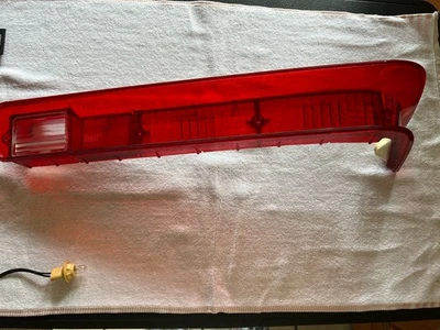 1972 Pontiac GTO Lemans GM lente traseira lateral direita 5963154 - Imagem 1 de 4