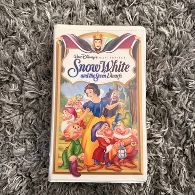 Snow White And The Seven Dwarfs VHS Video Movie Walt Disney Masterpiece 1998 - Image 1 of 4