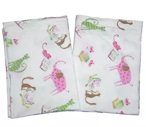 2 Pottery Barn Kinder rosa Elefant Katze Tiere Lesebücher Standard Kissenbezüge - Bild 1 von 3