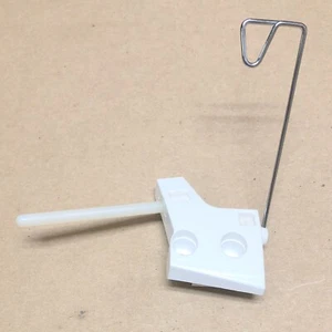 SINGER Spool Pin Holder 83072 With Spool Pin 86123 & Thread Guide 83130 Descript - Picture 1 of 2