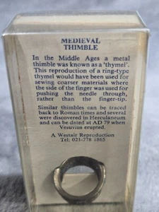 Dedal medieval vintage A Westair reproducción de metal tomillo de costura**41 - Imagen 1 de 4