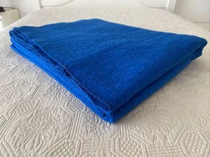 Vintage Bright Blue Acrylic Fleece Blanket Double Cotton Backed 230 cm x 200 cm - Picture 1 of 9