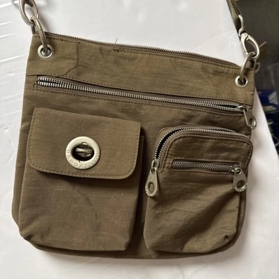 This Is a BAGGALLINI Handbag With Multiple Stylish Pockets - Image 1 of 4