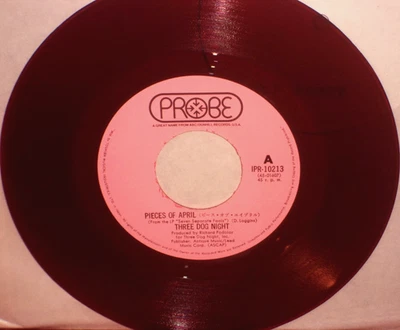 THREE DOG NIGHT "Pieces Of April" Japan ONLY RED VINYL Probe 7" with rare /ps M- - Image 1 of 4