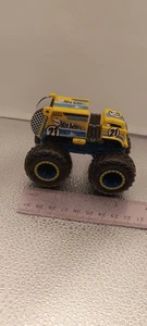Hot Wheels Monster Truck 1:64 Diecast Fahrzeug - (FYJ44) - Bild 1 von 5