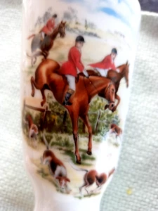4 Antike franz Limoges Porzellan Pokale mit Jagdmotiv 14 cm hoch. - Bild 1 von 3