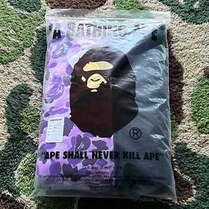 BAPE TAIPEI 14TH ANNIVERSARY SHARK FULL ZIP HOODIE - Picture 1 of 2