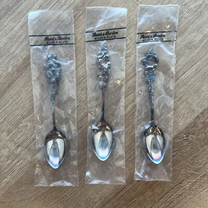 Set Of 3 Vintage Reed & Barton Silver Plated Flower Design Spoons NEW In Package - Picture 1 of 8