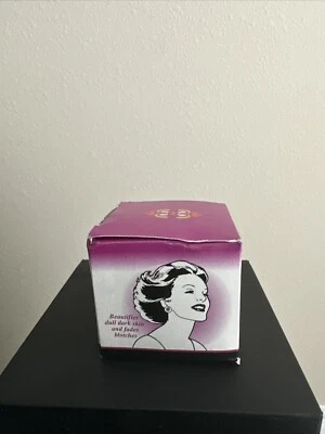 Jamaican DeLuxe Silken Non-oily Brightening Cream  for Normal Skin 2.25 oz - Image 1 of 4