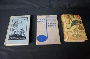 3 GIRL BOY SCOUT BOOKS, GIRL SCOUT SONG BOOK, GIRLS SCOUT AT HOME, BOY SCOUT ON - Imagen 1 de 1