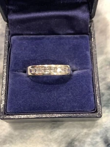 Ladies Silver Ring - Picture 1 of 7