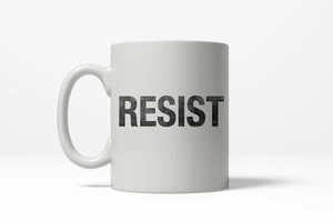 Camiseta Resist Estados Unidos de América Protesta Rebelde Política Cerámica Café - Imagen 1 de 6