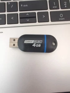 DANE ELEC 4GB USB PORTABLE MEMORY THUMB DRIVE USA - Afbeelding 1 van 1