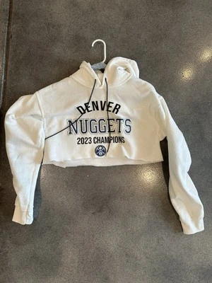 Moletom feminino Denver Nuggets cropped lantejoulas brilhante tamanho P - Imagem 1 de 4