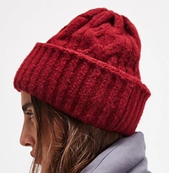 Free People Coastline с манжетами кабель вязаный Beanie бордовый красный новый без ЯРЛЫКОВ $38 - Изображение 1 из 4