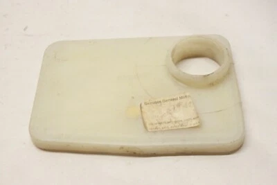 Tampa do tanque para lavadora de para-brisa Buick Riviera LeSabre Electra 1243008 NOS 1973 -77 - Imagem 1 de 4