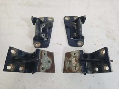 JUEGO DE BISAGRAS DE PUERTA LATERAL TRASERA CHEVY GMC SUBURBAN DOBLE CABINA 73-91 OEM Foto 1 de 4