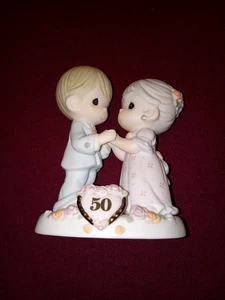 Figurina Momenti Preziosi "Condividiamo un amore per sempre giovane" 50° anniversario 2003 - Foto 1 di 2