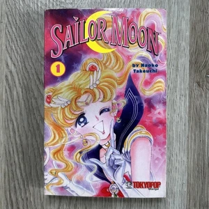 Sailor Moon Vol. 1 by Naoko Takeuchi Tokyopop Manga English Graphic Novel - Picture 1 of 7
