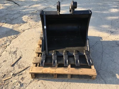 Nuevo cucharón excavadora de alta resistencia de 24" para Takeuchi TB240 Foto 1 de 4