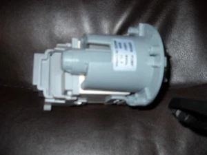 Samsung drain pump 315140591174 - Picture 1 of 2