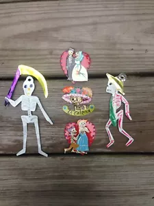 Day of the Dead 3 Magnets & 2 Tin Skeleton Ornaments, Skull, Mexican - Picture 1 of 6