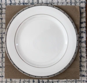 GORHAM STUDIO Bone China White Platinum Trim 10 1/2" Dinner Plate - Picture 1 of 3