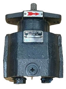 Bomba de freno hidráulica John Deere AT318552 para cargador 844 NOS ORIGINAL AT78247 OEM - Imagen 1 de 4