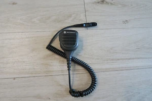 Genuine OEM Motorola PMMN4071A Remote Speaker Microphone Fits XPR3300 XPR3500 - Zdjęcie 1 z 3