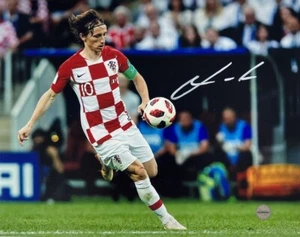 Luka Modric Croacia Raro Firmado Autografiado 8x10 Copa Mundial de la FIFA Foto Certificado de Autenticidad PCA - Imagen 1 de 4