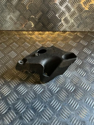 BMW E61 Left Side Engine Bracket 2211677706102 13807410 2.0 - Image 1 of 4