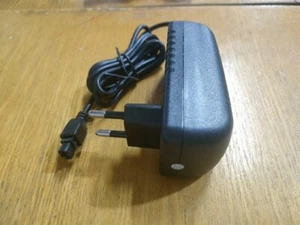 Lot 5 PR3P2EU3 Teltonika 24W EU power supply - Picture 1 of 3