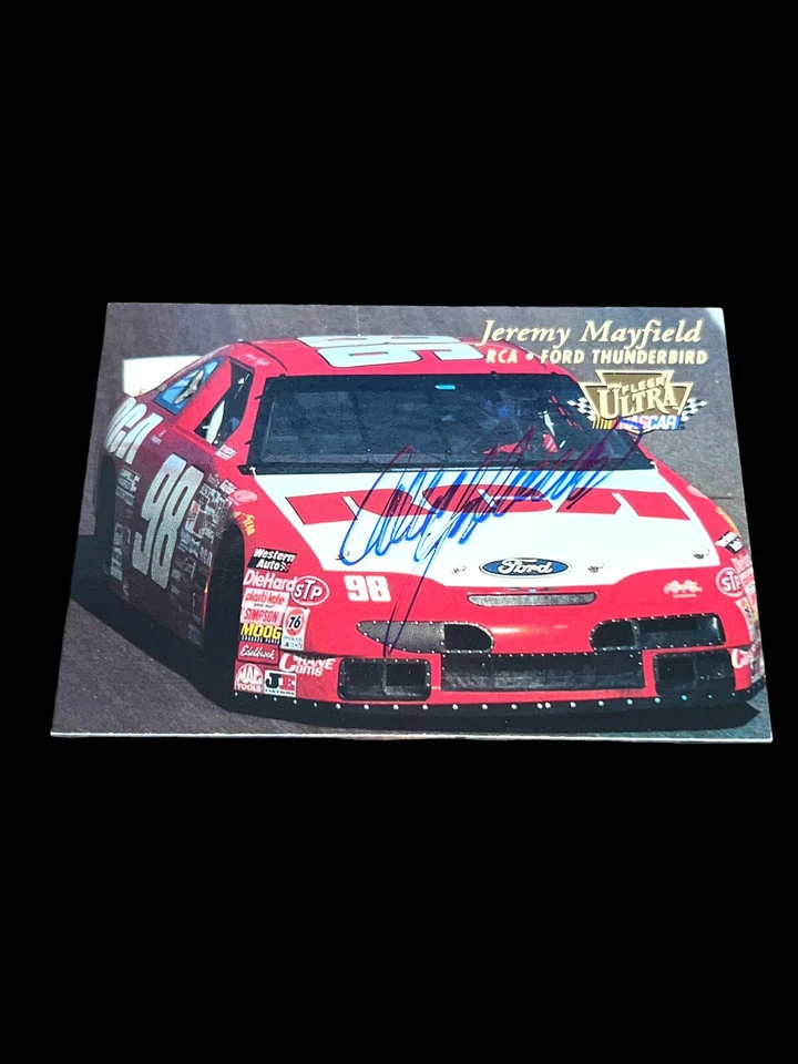 Cale Yarborough VINTAGE autographed NASCAR HALL OF FAMER card 1996 FLEER ULTRA - Image 1 of 1
