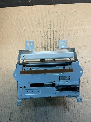 2007 2008 英菲尼迪 G35 调幅调频收音机 立体声 CD 播放器 接收器 Oem U9063 DG — 第 1/4 张图片